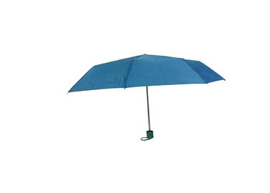 青い折り畳み式の傘の金属フレーム開いた極度のライトJハンドル マニュアルの終わり