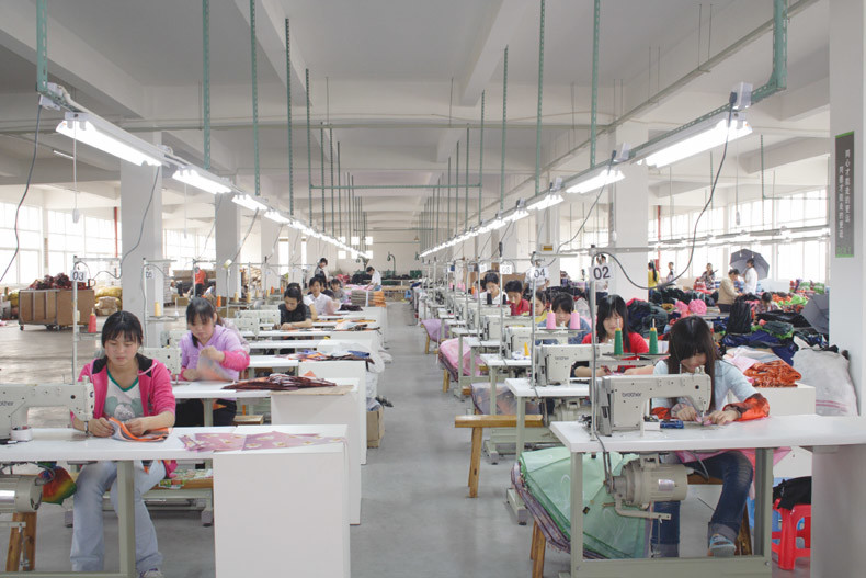 Xiamen United-Prosperity Industry &amp; Trade Co., Ltd. 工場生産ライン