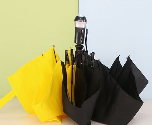 カラフルな LED が付いている女性の太陽 3 つの折り畳み式の傘