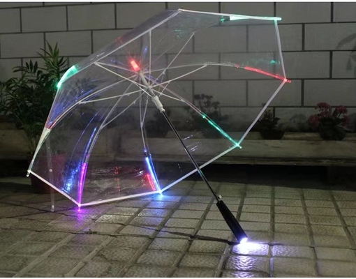 透明の傘とLEDライト 雨のライト ガラス繊維の肋骨とアルミニウムシャフト