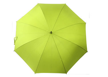 マニュアルの開いた近いメンズ防風の傘、防風旅行傘のグリップのプラスチック ハンドル