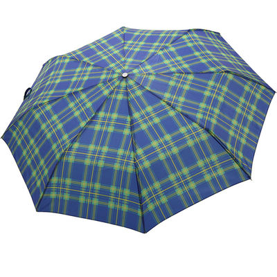 自動開いた近い緑の人のための縞の格子傘3の折る傘